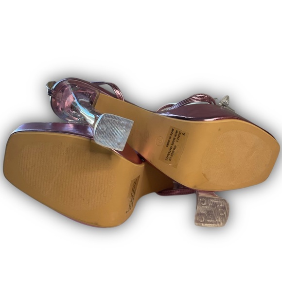 NWT La Modish Boutique “Aim Platform Heels”🌟 - Picture 10 of 10